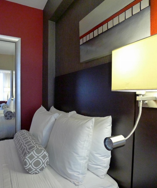Armon Plaza Montreal Airpt, Trademark Collection by Wyndham image 1