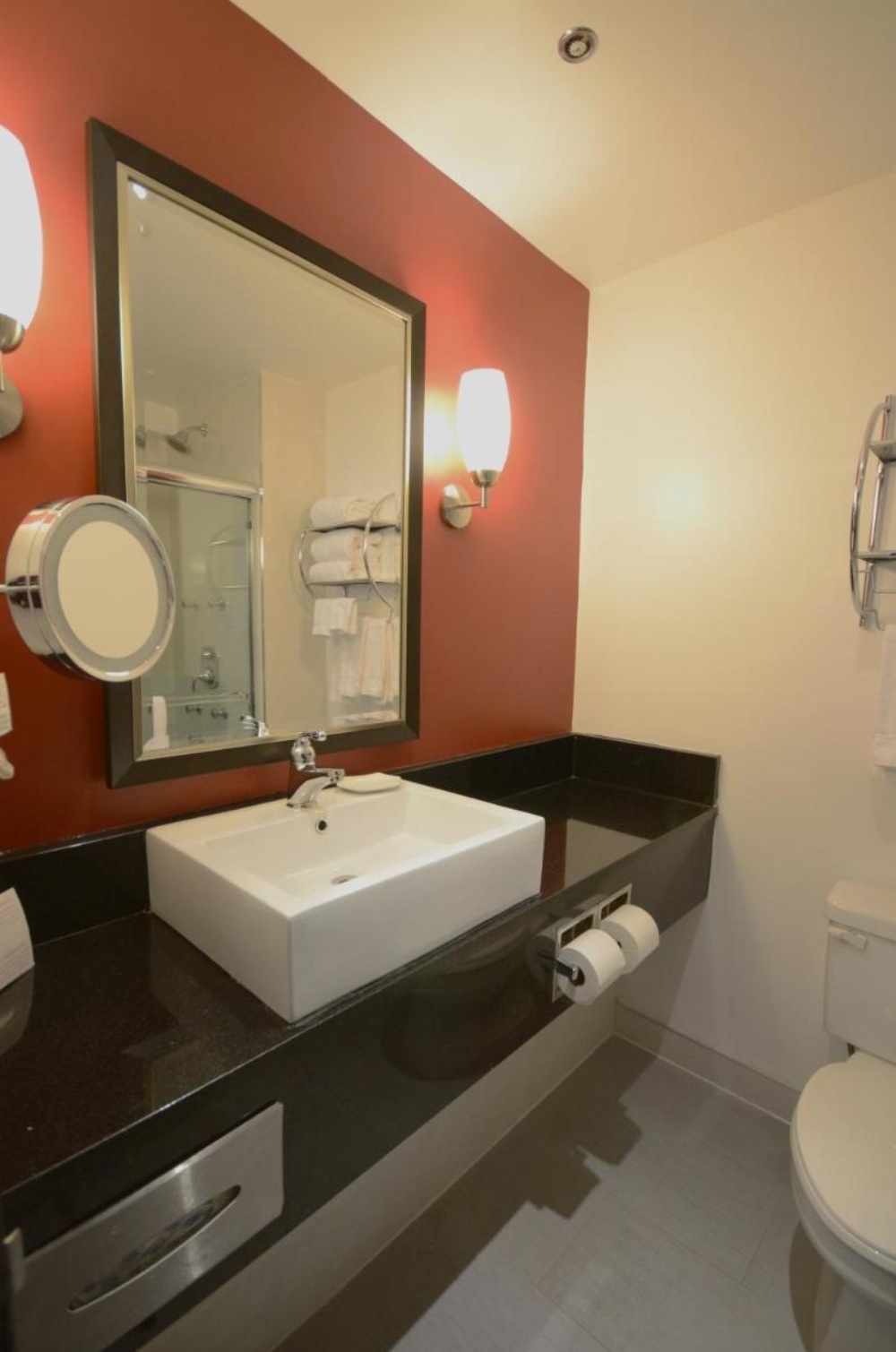 Room image 5