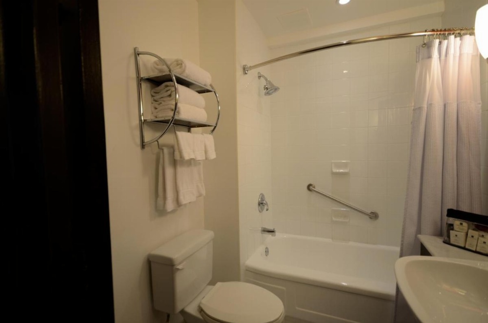 Room image 5