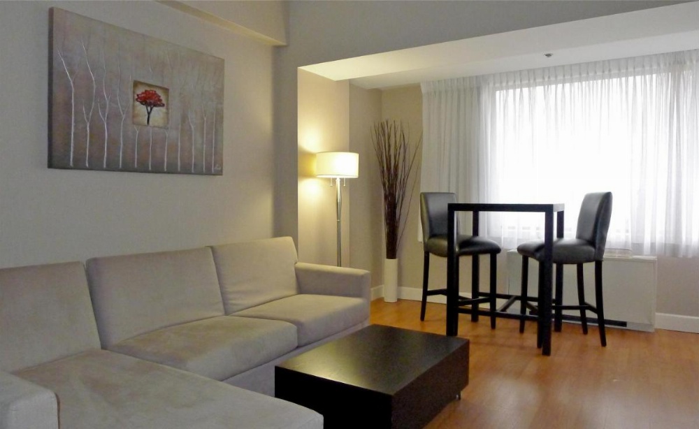Room image 3